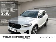 Volvo XC40, B3 Plus Dark harman FLA, Jahr 2023 - Krefeld