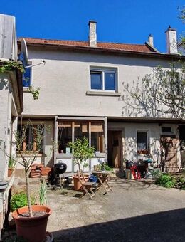 HEMING-IMMOBILIEN - 7 ZKB - charmante Hofreite mit großer Scheune/Halle - Köngernheim