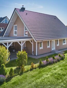 Ruhige Lage, Erdwärme, Photovoltaik, zusätzliche Ferienwohnung... und alles unter/auf einem Dach - Sankt Peter-Ording