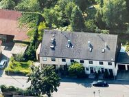 Provisionsfrei ! Grosszügiges Reihenhaus mit herrlichem Garten in ruhiger Lage - Modernisiert und teilsaniert - Freiberg (Neckar)