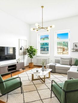 **Sofort beziehbare Wohnung mit klassischem Altbauflair und harmonisch aufgebautem Grundriss** - Berlin