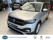 VW T-Cross, 1.0 TSI Life, Jahr 2023 - Demmin