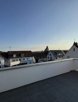 Erstbezug! Exklusive 3,5-Zimmer-Penthouse mit XXL-Terrasse und Einbauküche Whg22 - Oberndorf (Neckar)