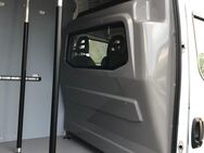 Einbau erweiterte Trennwand mit Sitzschienenverlängerung für Iveco Daily Kastenwagen - Wittenberge