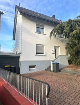 EINFAMILIENHAUS MIT GARTEN UND GARAGE IN PÜTTLINGEN - Püttlingen