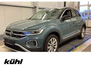 VW T-Roc, 1.5 TSI Style App, Jahr 2022 - Gifhorn