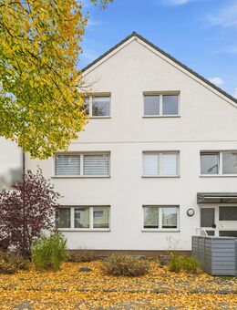 WOHNBAU: Traumhafte Dachgeschoss-Wohnung mit Balkon und Tiefgaragenstellplatz in Köln-Widderdorf - Köln