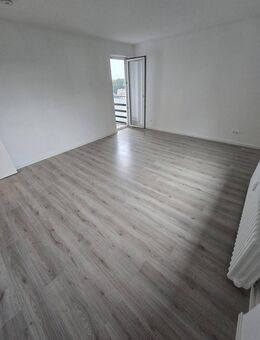 Helles 3-Zimmer-Wohnung mit Balkon in Duisburg - Duisburg