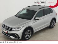 VW Tiguan, 2.0 TDI R-Line Anschlussgarantie IQLight, Jahr 2022 - Wackersdorf