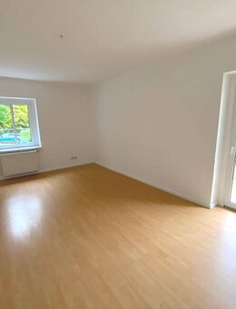 Sonnige 4-Raum-Hochparterre-Wohnung in Berga - Berga (Elster)