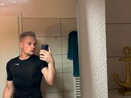 Junger Gay Callboy 19j sucht Spaß gegen TG - Berlin