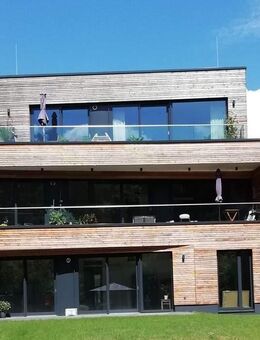 Exklusive Familien-Whg direkt am Wasser! **Stellplatz** - Berlin