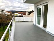 schöne und sanierte 4-Zi-DG-Wohnung mit EBK und Balkon in Bad Staffelstein - Bad Staffelstein