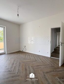Modern sanierte 5-Raum-Wohnung mit Balkon - Gera
