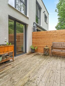 Modernes Wohnen in toller Lage - Reihenmittelhaus mit Gartenterrasse und Doppelgarage in 79183 Waldkirch - Waldkirch