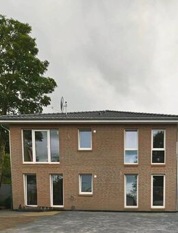 Neue moderne Eigentumswohnung im Erdgeschoss mit Terrasse, in bester Lage von Esens zu verkaufen! - Esens