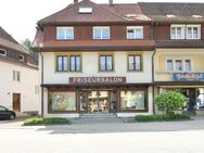 Eigennutzung oder Kapitalanlage großes Mehrfamilienhaus mit 3 Wohnungen u. Gewerbeeinheit in Schönau - Schönau (Schwarzwald)