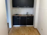 Schönes Einzimmer-Apartment mit Pantryküche und Balkon - Düsseldorf