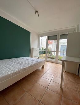 Möbliertes WG Zimmer mit Terrasse in Winnenden Zimmer Secure ab Sofort - Winnenden