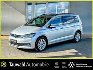 VW Touran, 2.0 TDI Highline IQ DRIVE LI, Jahr 2022 - Erlangen