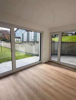 Neubauwohnung in Eppstein: Große Terrasse für Ihr Outdoor-Glück! - Eppstein