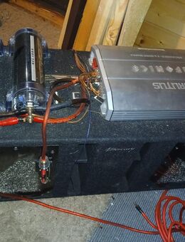 Hifonics Bassbox 1600 Watt - Chemnitz