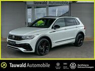 VW Tiguan, 2.0 TSI R-Line BLACK IQ L, Jahr 2023 - Erlangen