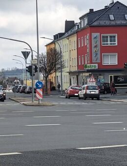 TOP renoviert - TOP Lage! 3 Familienhaus mit Gewerbe in Hof/Saale - Hof