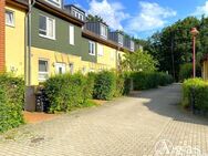 Schönes Reihenhaus mit 5 Zimmern, Garten, Balkon, Wintergarten, Stellplatz und Garage in Stahnsdorf - Stahnsdorf