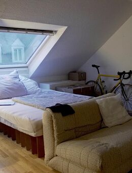 Zentrale 4,5-Zimmer-Dachgeschosswohnung - Karlsruhe
