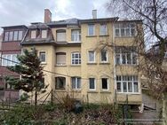 ** Gut geschnittene, großzügige 3 Zimmer.-Altbau - Wohnung mit Einbauküche und Terrasse + Garten ** - Pforzheim