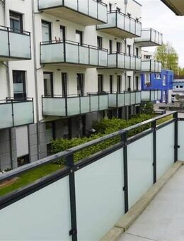 Moderne 3 Zimmer Wohnung mit EBK und Balkon in Wuppertal - Uellendahl - Wuppertal