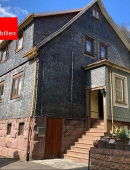 ...großzügiges Wohnhaus mit Einliegerapartment bietet vielseitige Nutzungsmöglichkeiten ! - Unterschönau