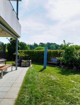 WOHLFÜHL-ATMOSPHÄRE WIE IN EINEM HAUS MIT GROSSEM GARTEN UND SÄNTISBLICK - Friedrichshafen