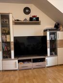 Biete Wohnzimmer-Schrankwand, neuwertig in 96465