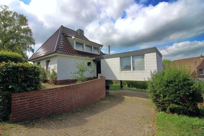 **Mehrer Generationen unter einem Dach** – Einfamilienhaus mit Einliegerwohnung im Anbau