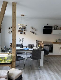 Gepflegtes zu Hause unter der Hallburg - modern angelegte Doppelhaushälfte im zauberhaften Fachwerk - Steinbach-Hallenberg