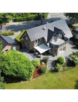 Freistehendes modernes Einfamilienhaus mit großem Garten in zentraler Lage von Voerde - Voerde (Niederrhein)