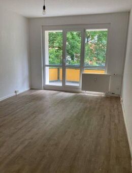 Schöne 3 Zimmer Wohnung mit Balkon - Bernburg (Saale)