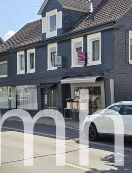Gummersbach Derschlag: 2 Doppelhaushälften als Wohn- & Geschäftshaus - Gummersbach