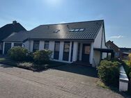 großzägiges Einfamilienhaus mit Einliegerwohnung (als Büro genutzt) - Burgdorf (Landkreis Region Hannover)