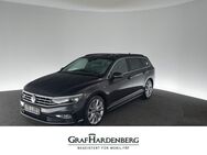 VW Passat Variant, 2.0 TSI Business, Jahr 2023 - Aach (Baden-Württemberg)