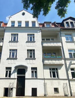 Vermietete Zwei-Zimmer-Wohnung mit zwei Balkonen - Leipzig