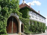 Schlossgrundstück mit Herrenhaus, Scheuer, Pferdeboxen und angrenzenden Bauplätzen - Pliezhausen