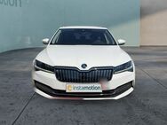 Skoda Superb, 1.4 TSI Combi Style iV 17, Jahr 2021 - München