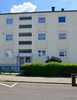 Helle Eigentumswohnung mit Balkon, Aussicht zum Saarpolygon - Saarlouis