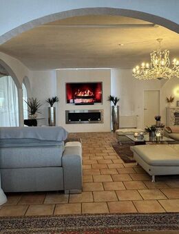 Exklusives Wohnen und repräsentatives Arbeiten - vereint in einer Immobilie der Extraklasse - Rednitzhembach