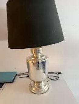 Tisch Lampe zu verschenken - Leipzig