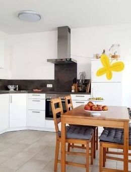 Schöne und großzügige Wohnung in ruhiger Lage in Türkheim - Türkheim