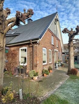 ***Erdgeschosswohnung im sanierten Resthof*** - Klein Offenseth-Sparrieshoop